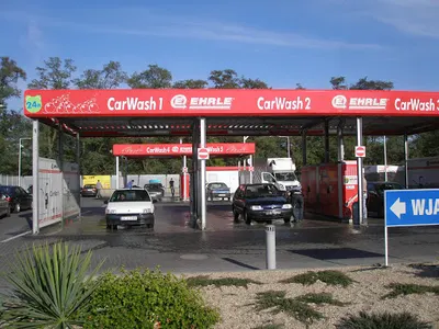 AUTO-SYSTEM J. Pietkowski